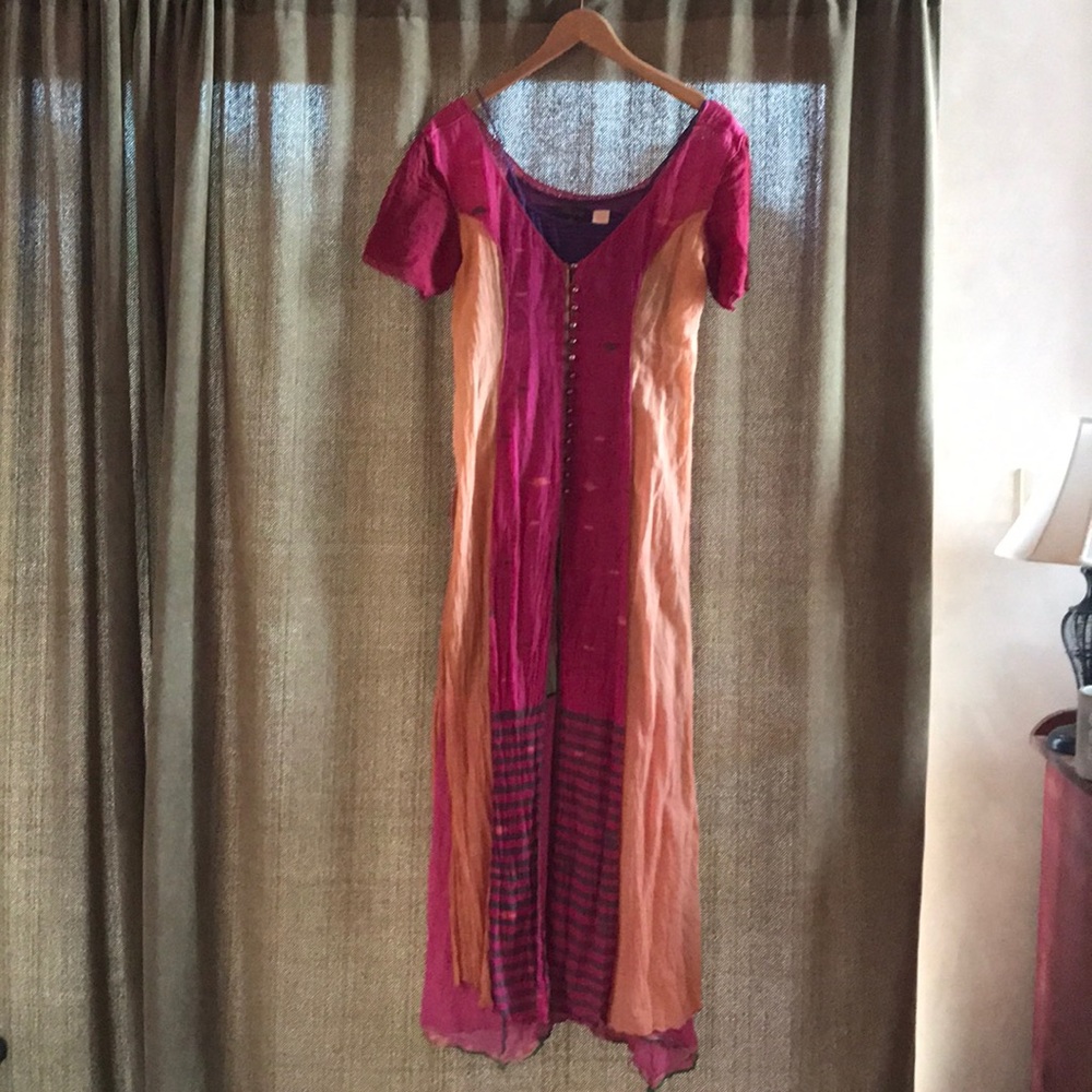 Long two piece dress, short sleeve